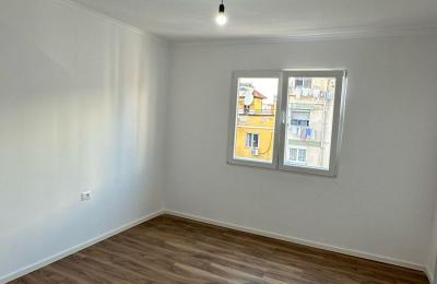 SHITET APARTAMENT  2+1 PERBALLE KOMPLEKSIT DELIJORGJI